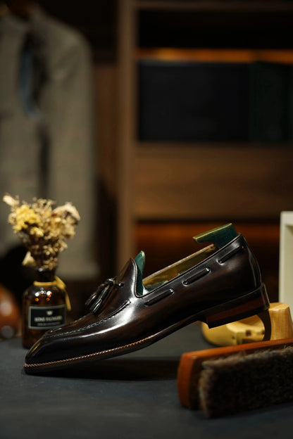 | Handcrafted Mahogany Calfskin Tassel Loafers
