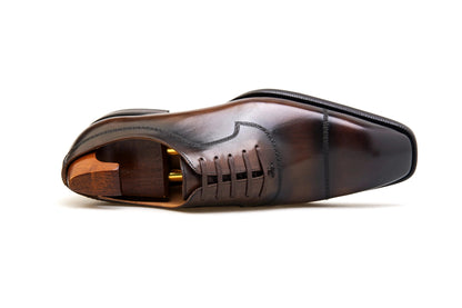 | Split Toe Apron Oxford Dress Shoes