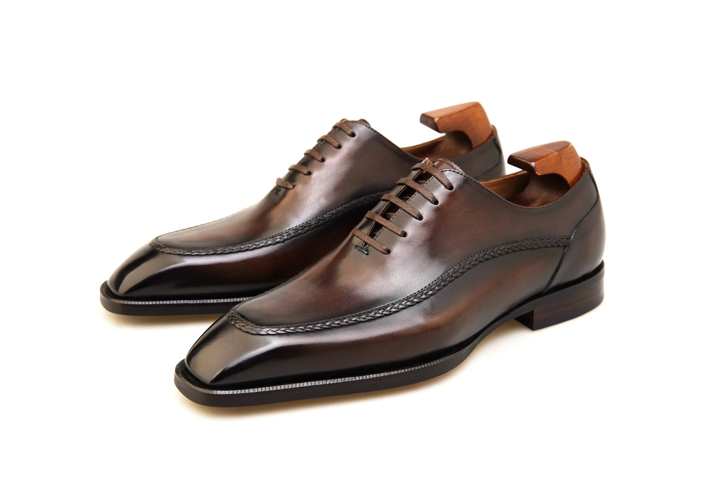 | Elegant Leather Derby Shoes Modern Professional