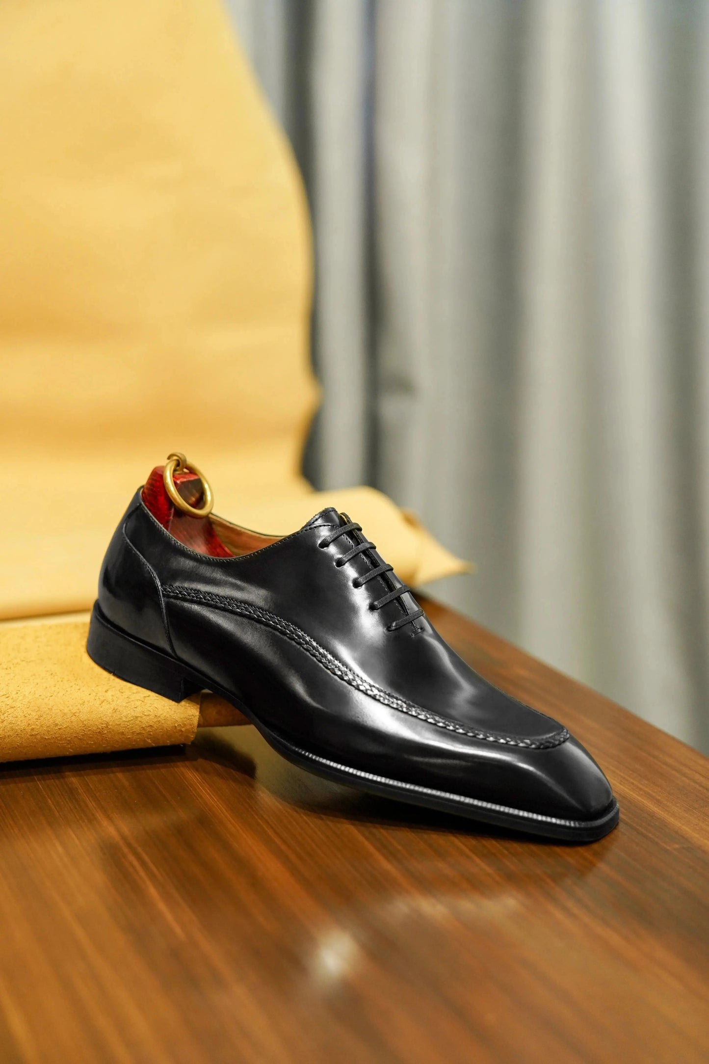 | Elegant Leather Derby Shoes Modern Professional