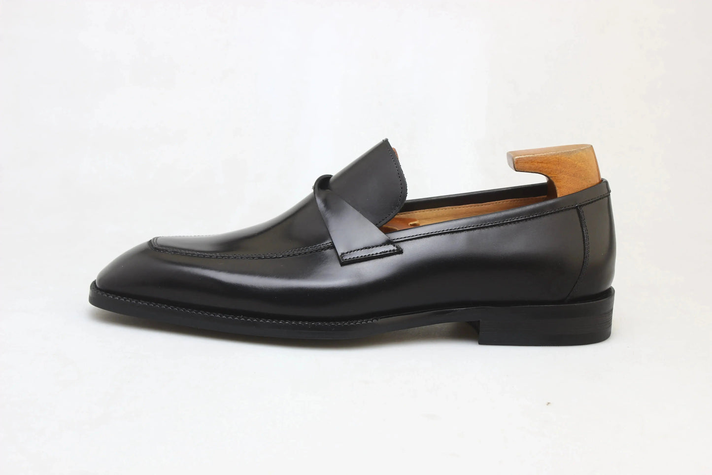 Handcrafted Calfskin Leather Penny Loafers