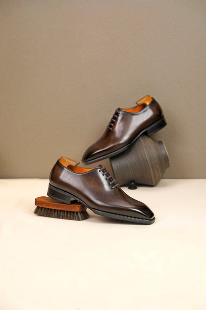 Classic Wholecut Oxford